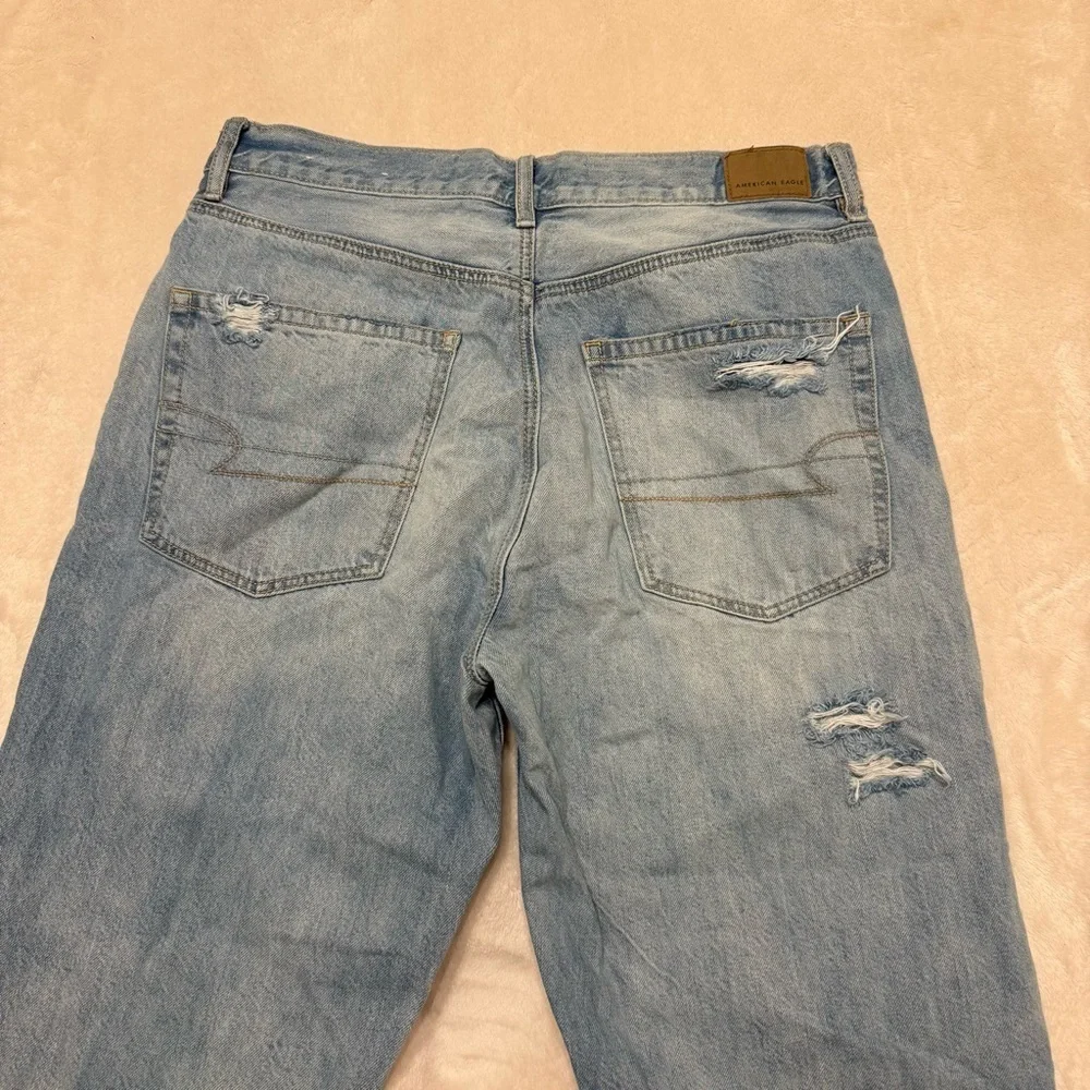 American Eagle Outfitters Women’sRipped  Jeans